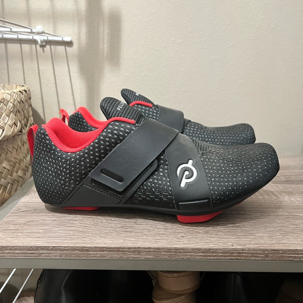 Peloton Shoes size 8 women